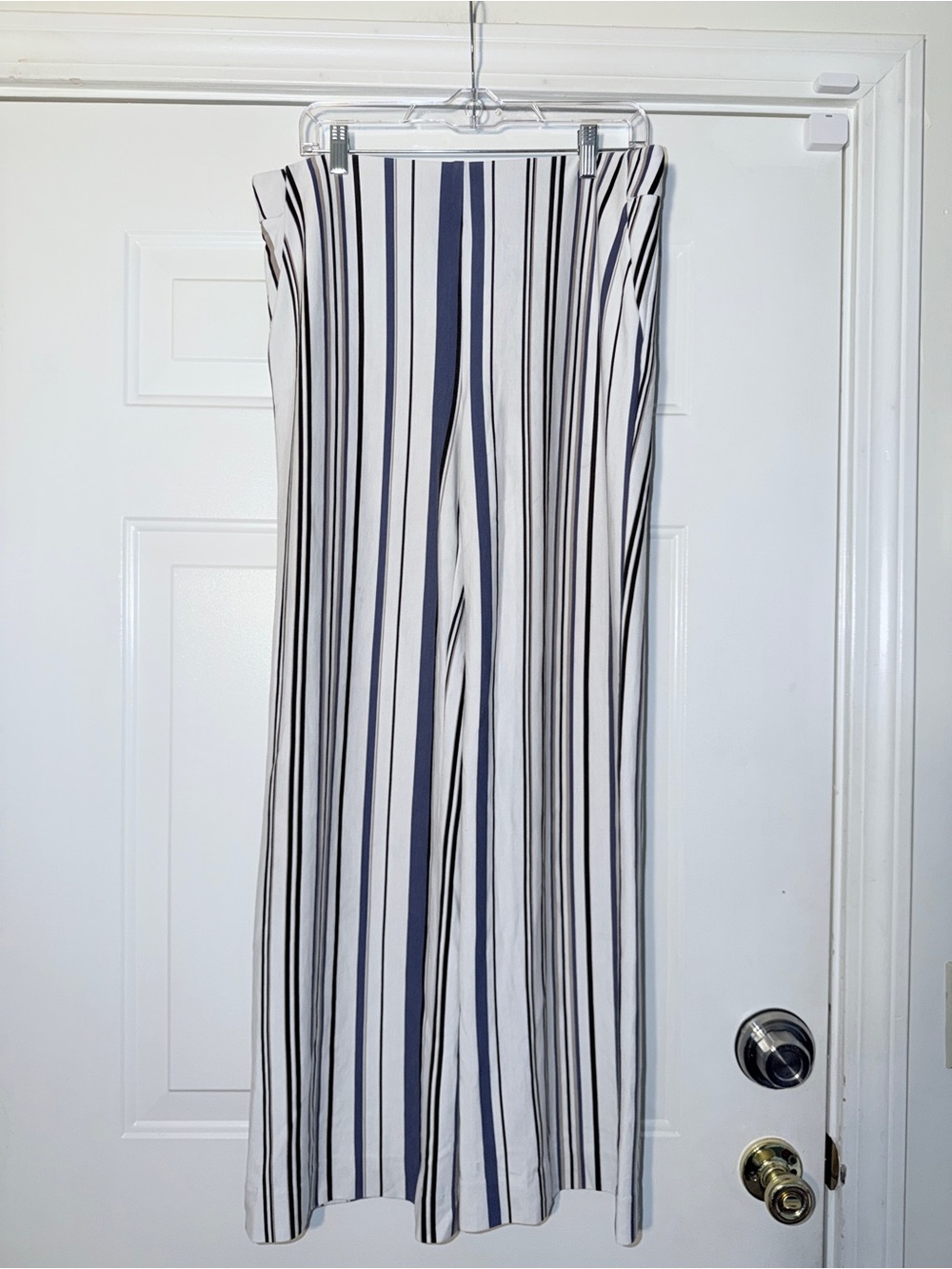 Chicos Striped Wide-Leg Pants - White & Navy. Sz 2R (12 Regular)